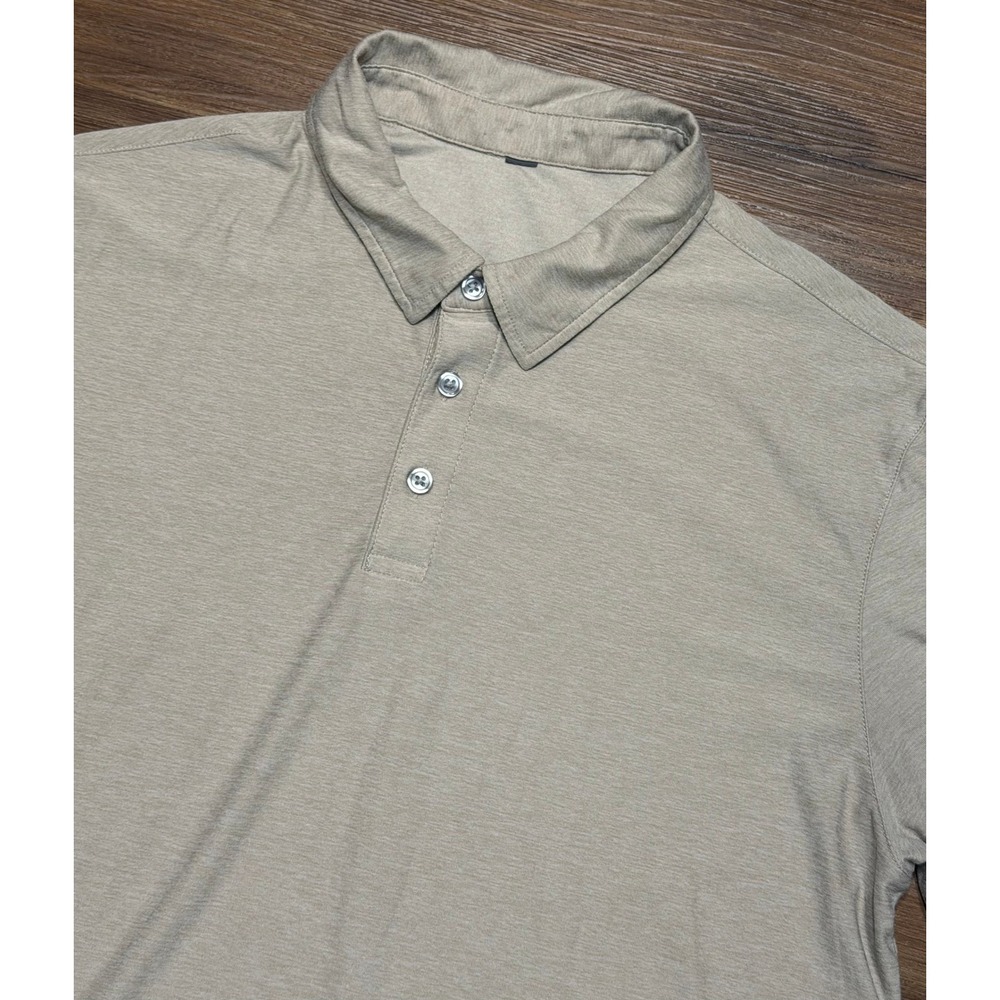 Vuori Strato Tech Polo Mens Tan Heather Short Sleeve Performance Shirt Sz M